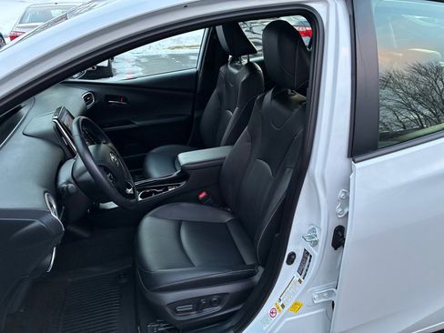 Used 2022 Toyota Prius Prime Limited image 18