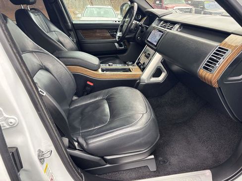 Used 2018 Land Rover Range Rover HSE image 14