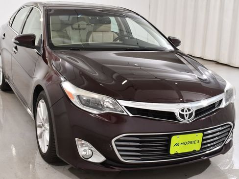 Used 2013 Toyota Avalon Limited image 4