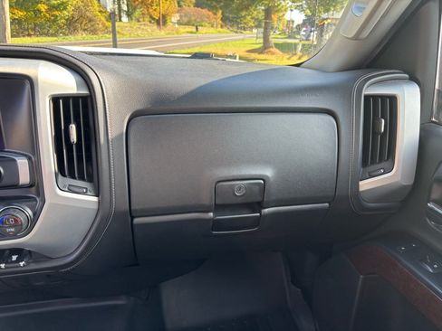 Used 2015 GMC Sierra 2500 SLE w/ SLE Preferred Package image 21