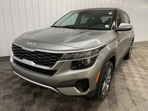 Used 2023 Kia Seltos LX image 9