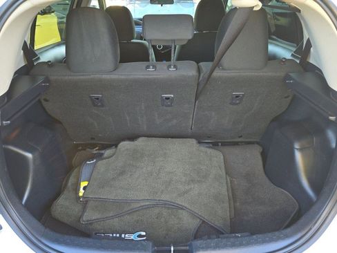 Used 2018 Toyota Prius C Two image 13