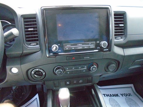 Used 2022 Nissan Frontier S w/ Technology Package AWD/4WD image 15