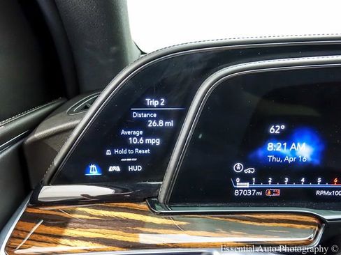 Used 2021 Cadillac Escalade Premium Luxury w/ Driver Assist Tech Package AWD/4WD image 16