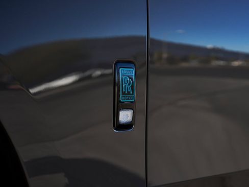 Used 2025 Rolls-Royce Ghost image 11