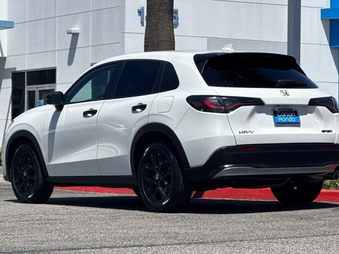 Certified 2024 Honda HR-V Sport image 3