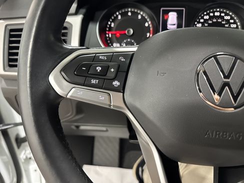Used 2020 Volkswagen Atlas Cross Sport SE AWD/4WD image 17