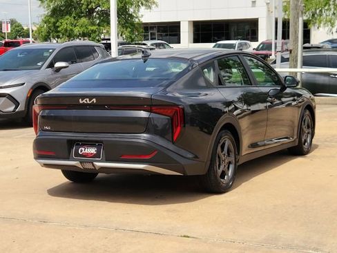 Used 2025 Kia K4 FWD image 5
