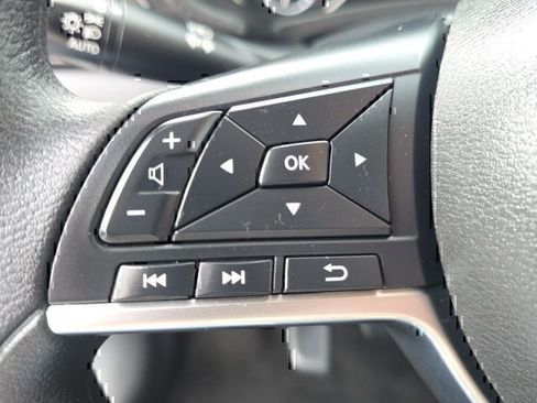 Used 2024 Nissan Sentra SV FWD image 20