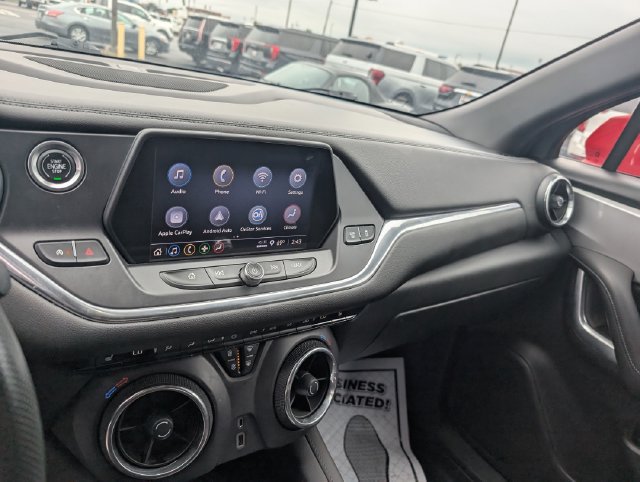 Used 2021 Chevrolet Blazer LT FWD image 18