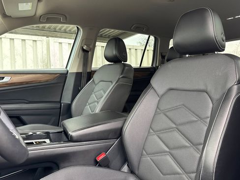 Used 2024 Volkswagen Atlas SE image 21