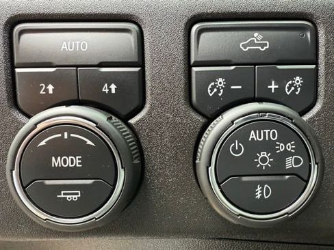 Used 2025 Chevrolet Silverado 1500 RST w/ Convenience Package II AWD/4WD image 36