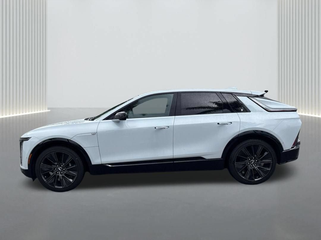 New 2026 Cadillac Lyriq Signature Sport w/ Nappa Leather Package RWD image 8