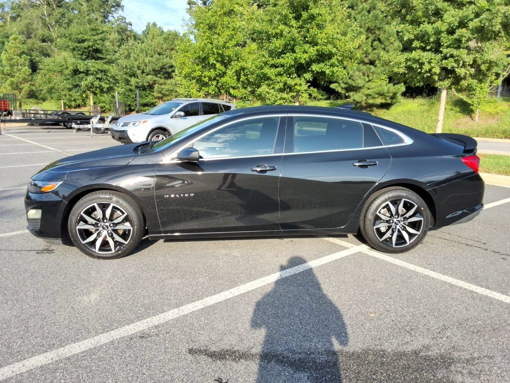 Certified 2025 Chevrolet Malibu RS FWD image 8