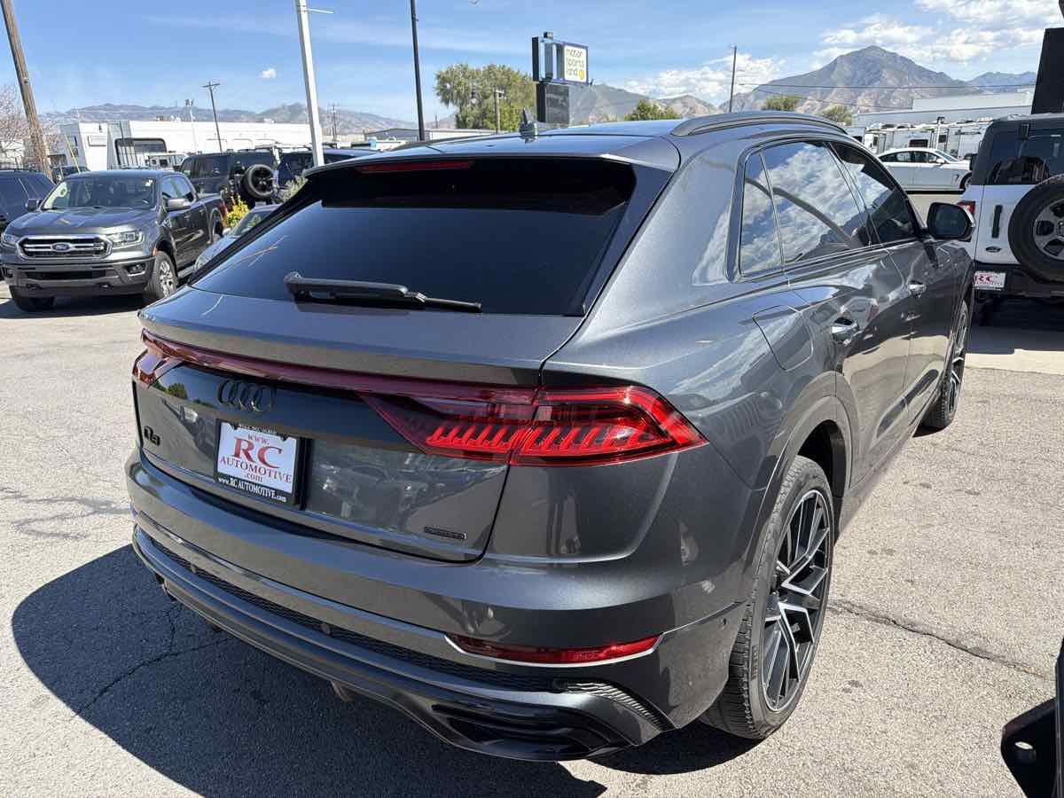 Used 2019 Audi Q8 Prestige w/ Luxury Package AWD/4WD image 5
