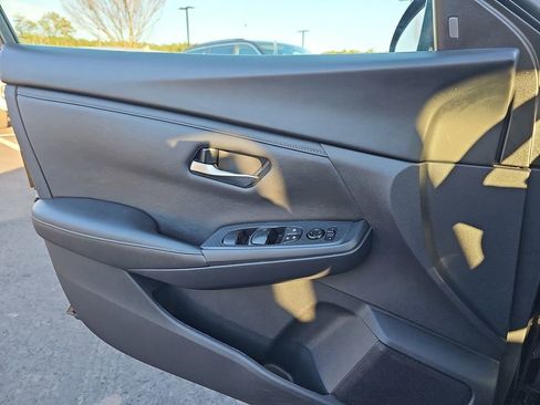 Used 2024 Nissan Sentra SV image 33