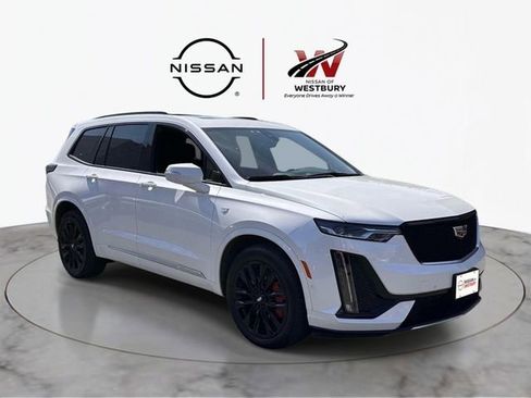 Used 2023 Cadillac XT6 Sport w/ Technology Package AWD/4WD image 1