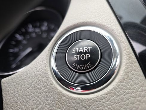 Used 2022 Nissan Rogue Sport SL w/ Premium Package image 24