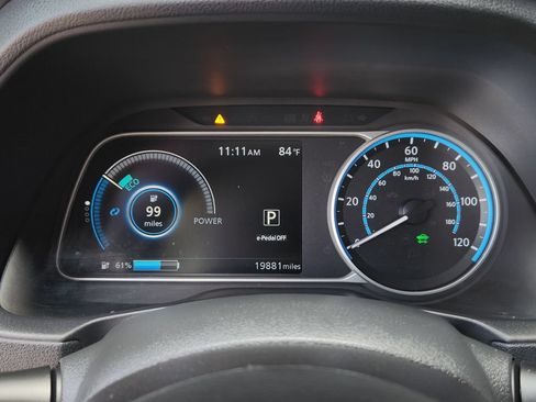 Used 2025 Nissan Leaf S FWD image 24