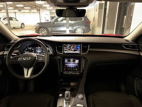 Used 2023 INFINITI QX50 Sensory w/ Accent Package AWD/4WD image 8