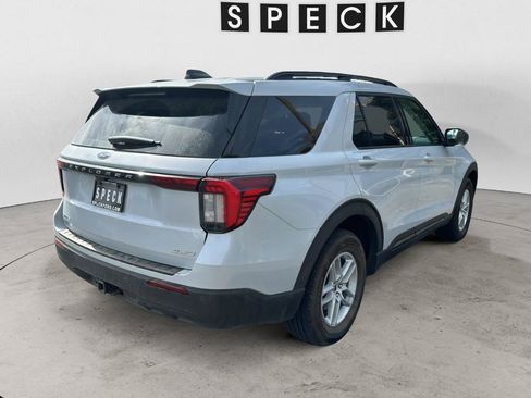 Used 2026 Ford Explorer Active AWD/4WD image 5
