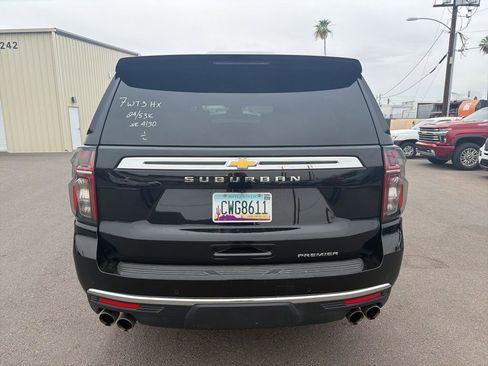 Used 2024 Chevrolet Suburban Premier RWD image 5