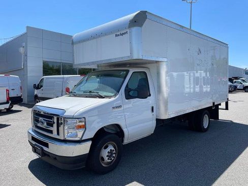 Certified 2025 Ford E-350 and Econoline 350 Super Duty w/ Power Equipment Group RWD image 5