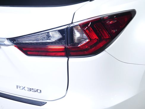 Used 2022 Lexus RX 350 AWD w/ Premium Package image 17