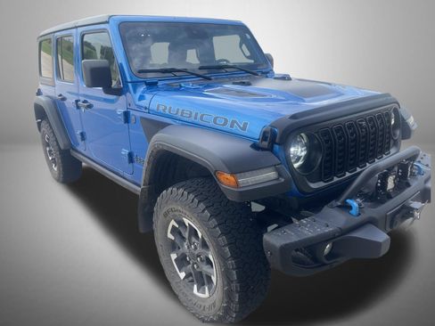 Certified 2024 Jeep Wrangler Unlimited Rubicon 4xe w/ Capability Package AWD/4WD image 5