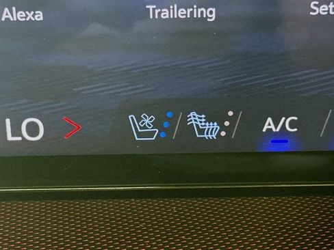 Used 2024 Chevrolet Traverse RS w/ LPO, Floor Liner Package image 22