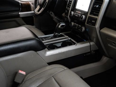 Used 2019 Ford F150 Lariat w/ Equipment Group 502A Luxury image 22