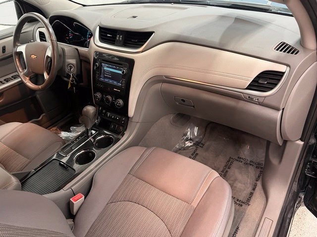 Used 2015 Chevrolet Traverse LT w/ Style and Technology Package AWD/4WD image 13