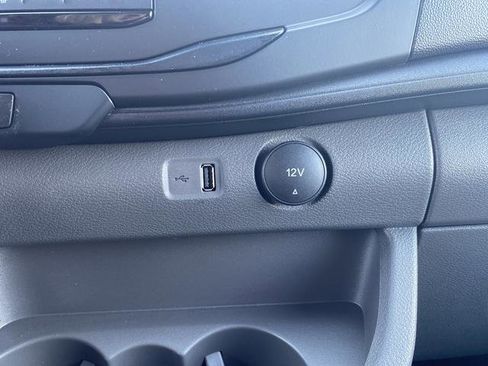 New 2026 Ford Transit 250 148 Medium Roof image 19