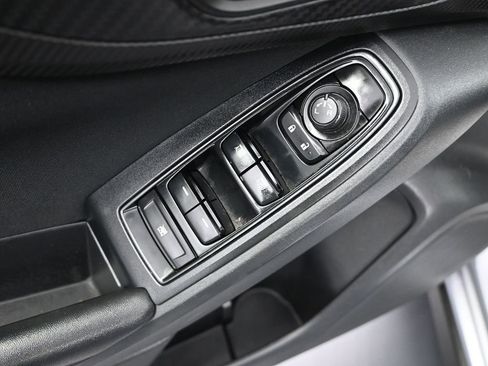 Used 2023 Subaru Crosstrek 2.0i image 11