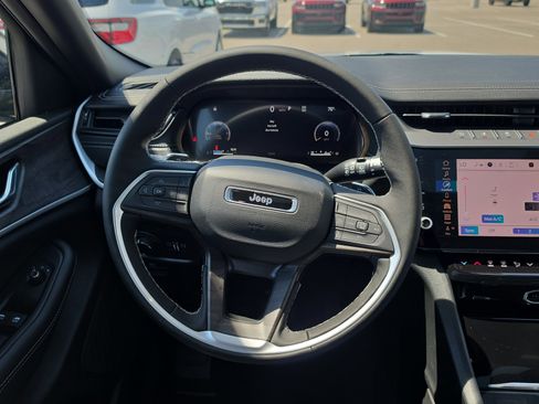 New 2026 Jeep Grand Cherokee Altitude AWD/4WD image 18