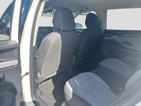 Used 2025 Volkswagen Tiguan S FWD image 24