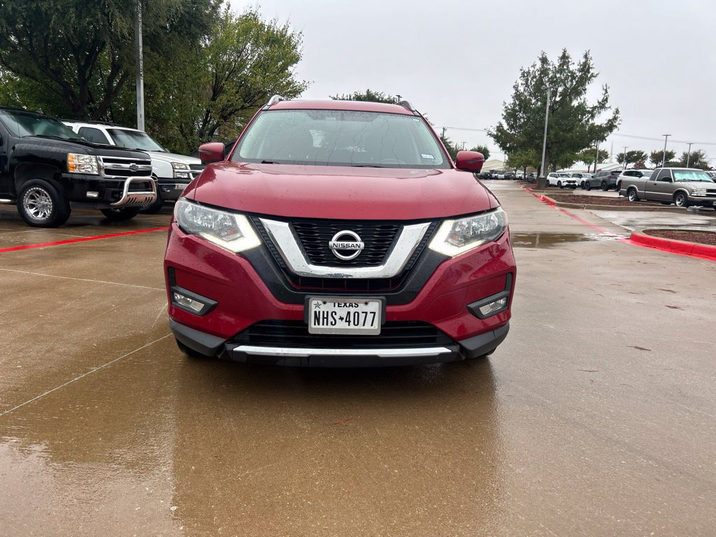 Used 2017 Nissan Rogue SV w/ SV Premium Package AWD/4WD image 8