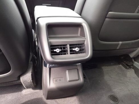 New 2025 Cadillac Lyriq Luxury image 15