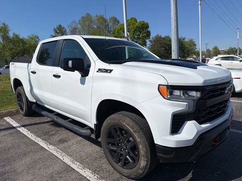 Used 2023 Chevrolet Silverado 1500 LT Trail Boss w/ LT Trail Boss Premium Package image 2