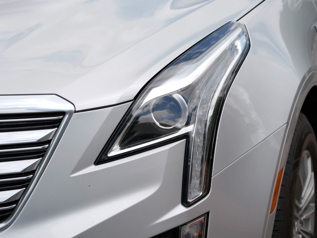 Used 2019 Cadillac XT5 Luxury AWD/4WD image 4