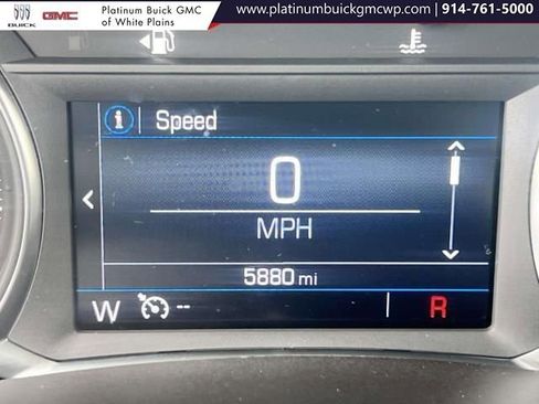 Used 2024 GMC Terrain SLE w/ Driver Convenience Package image 23