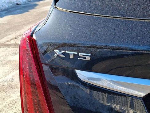 Used 2020 Cadillac XT5 Premium Luxury image 33