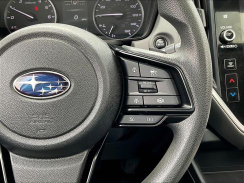 Used 2024 Subaru Crosstrek 2.0i Premium AWD/4WD image 12