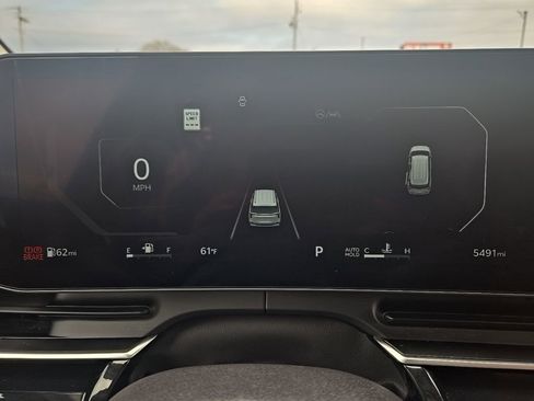 Used 2026 Kia Carnival SX Prestige image 5