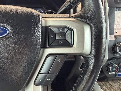 Used 2017 Ford F250 Lariat w/ Lariat Ultimate Package AWD/4WD image 9
