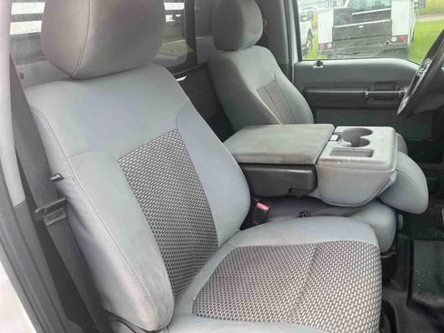Used 2013 Ford F350 XLT w/ Ambulance Preparation Pkg RWD image 12