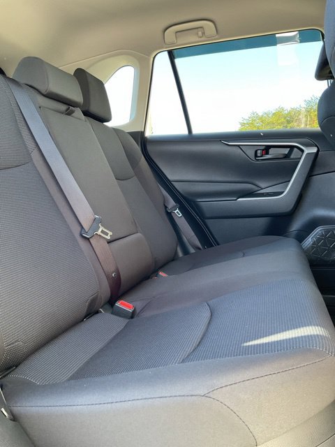Used 2024 Toyota RAV4 LE AWD/4WD image 19