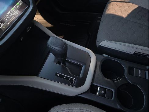 Certified 2025 Subaru Forester image 21