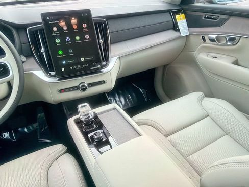New 2026 Volvo XC90 T8 Ultra w/ Protection Package Premier AWD/4WD image 25