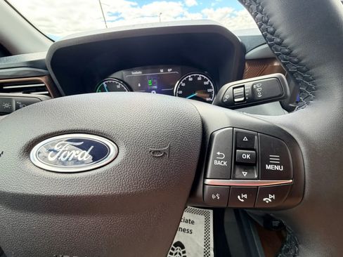 Used 2024 Ford Maverick Lariat FWD image 16